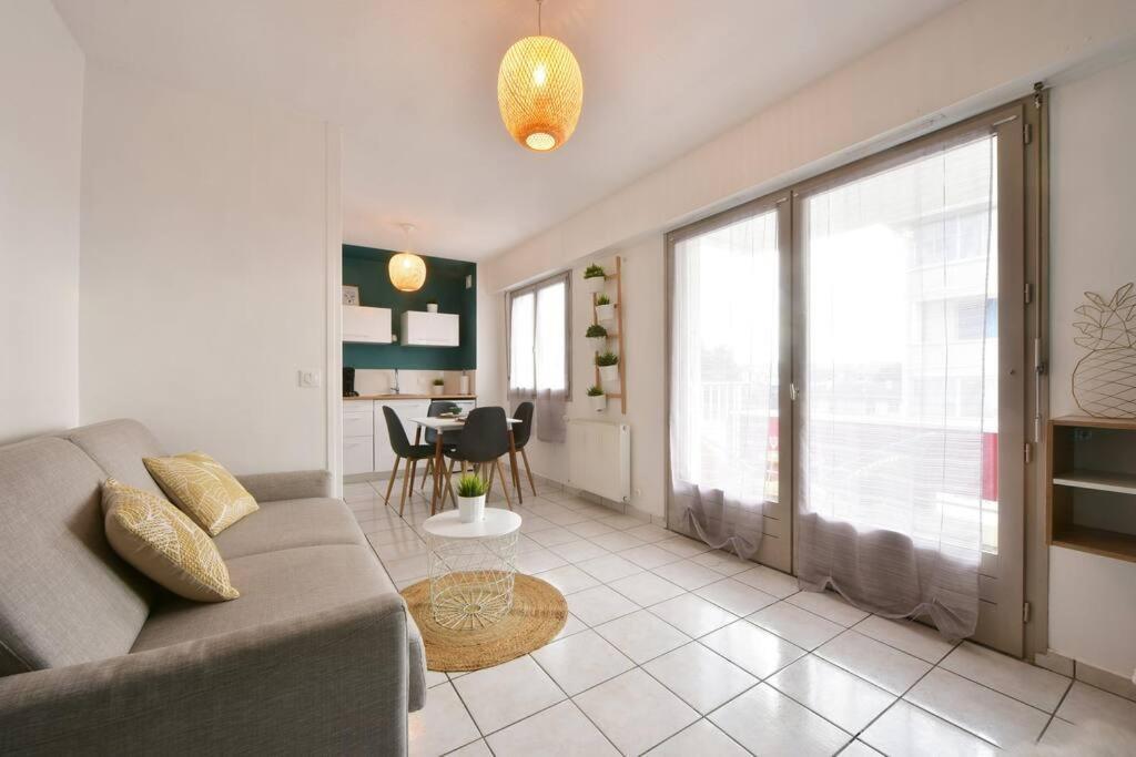 Cabana & Le Central - Proche Lac , Terrasse Et Parking 안시 외부 사진